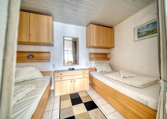 - Haus E, App 0e1205 Appartement *